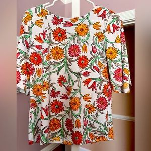 Ann Taylor Floral Short Sleeve -Petite Medium
